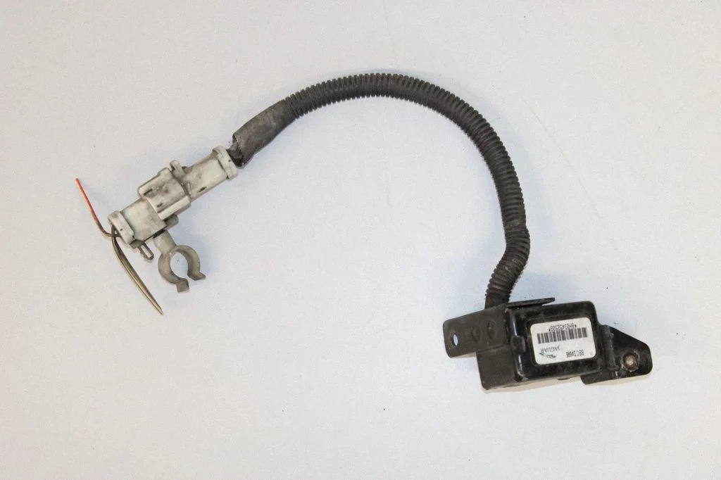 Airbag deployment crash/impact sensor BEC24695