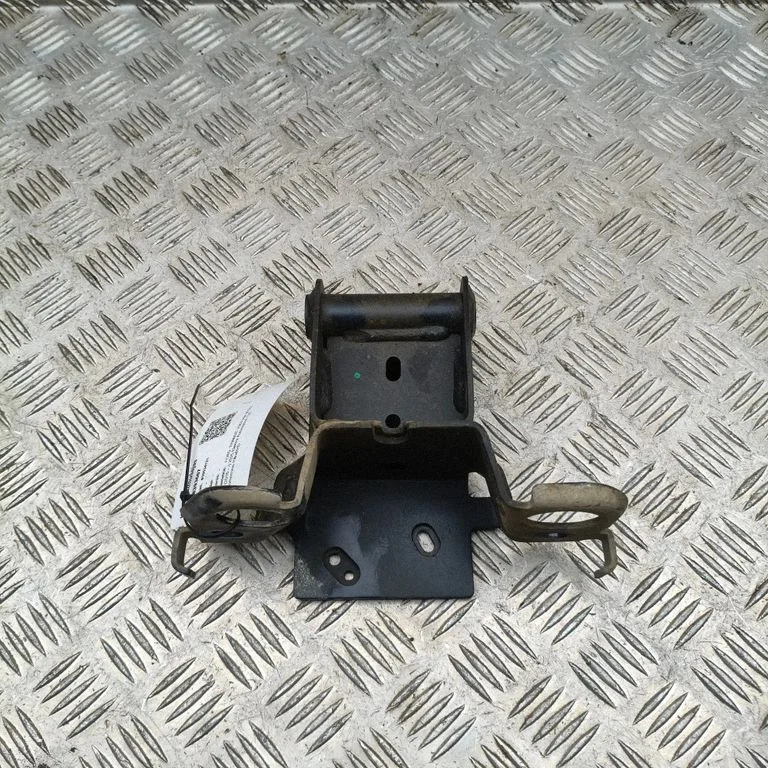 Esistange löögisummuti NK4117A029AC