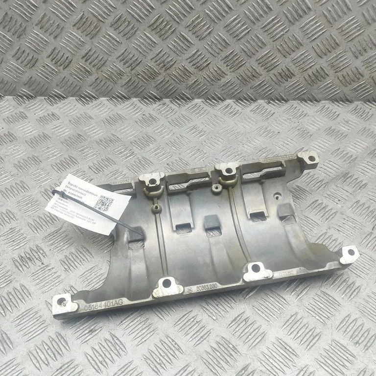 Eļļas nosēdinātājs (separators) 05184401AG