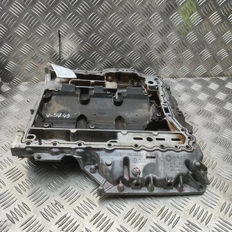 Eļļas nosēdinātājs (separators) 06E103623K