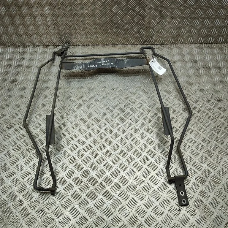 Varuratta kinnitusklamber A9064000141