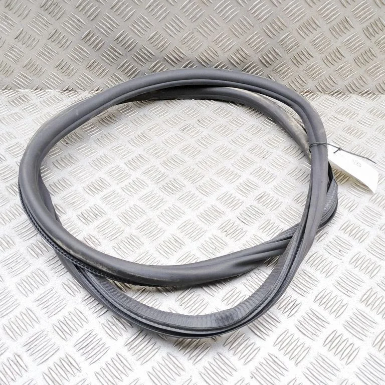 Rubber seal rear door 971833721