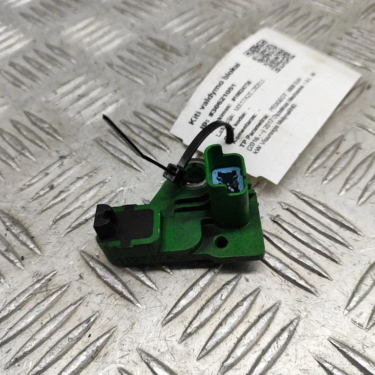 Camshaft position sensor 9677539480