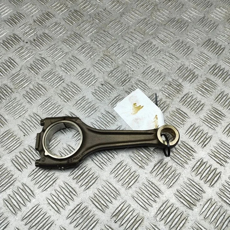 Connecting rod/conrod – Porsche Macan (95B) (2014-2018)