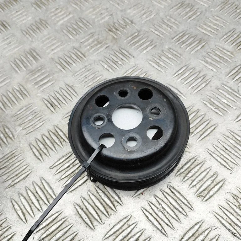 Water pump pulley 1617338040 – Lexus LS UCF30 (2001-2007)