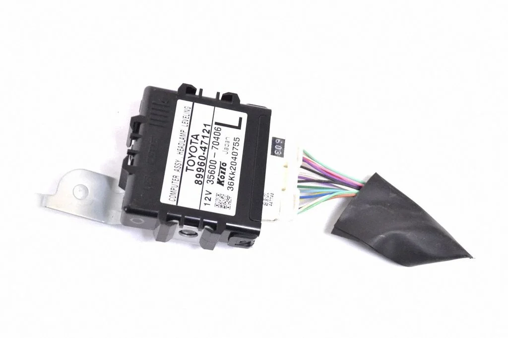 Headlight ballast module Xenon – Toyota Prius (XW30) (2009-2015)