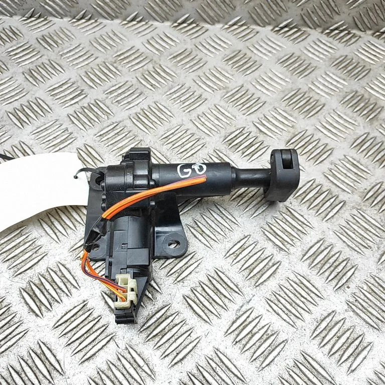 Vent window/glass motor – Chrysler Voyager (2008-2016)