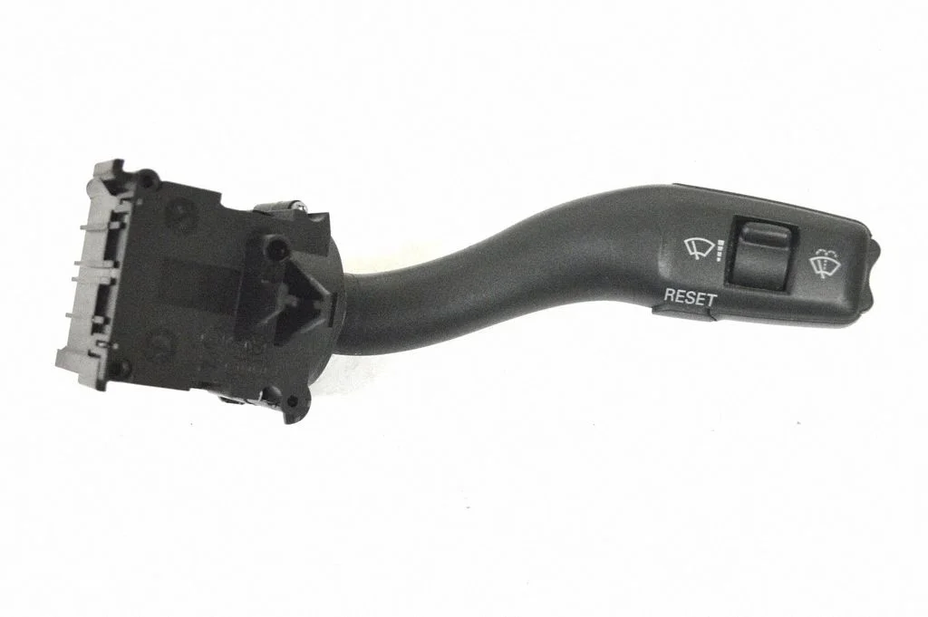 Klaasipuhastite hoob – Audi A4 S4 B7 8E 8H (2005-2008)