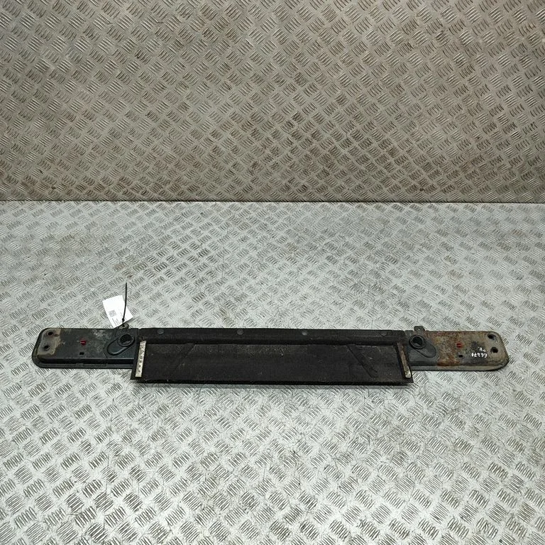 Radiatoru paneļa apakšējā daļa GT4B8A297A