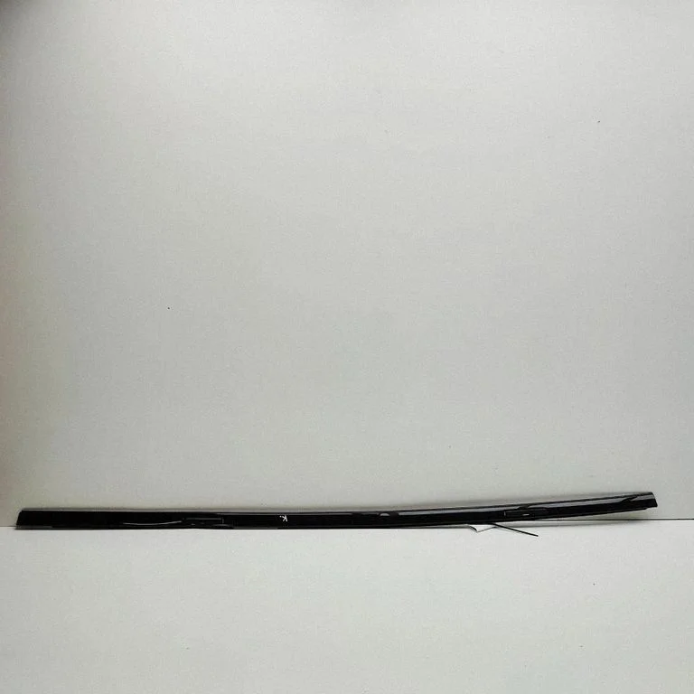 Katuse liist „molding" – Mercedes-Benz EQS V297 (2021-)