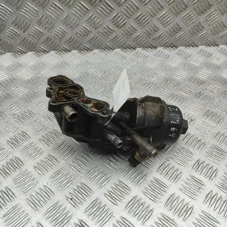 Eļļas filtra vāks 1103S8