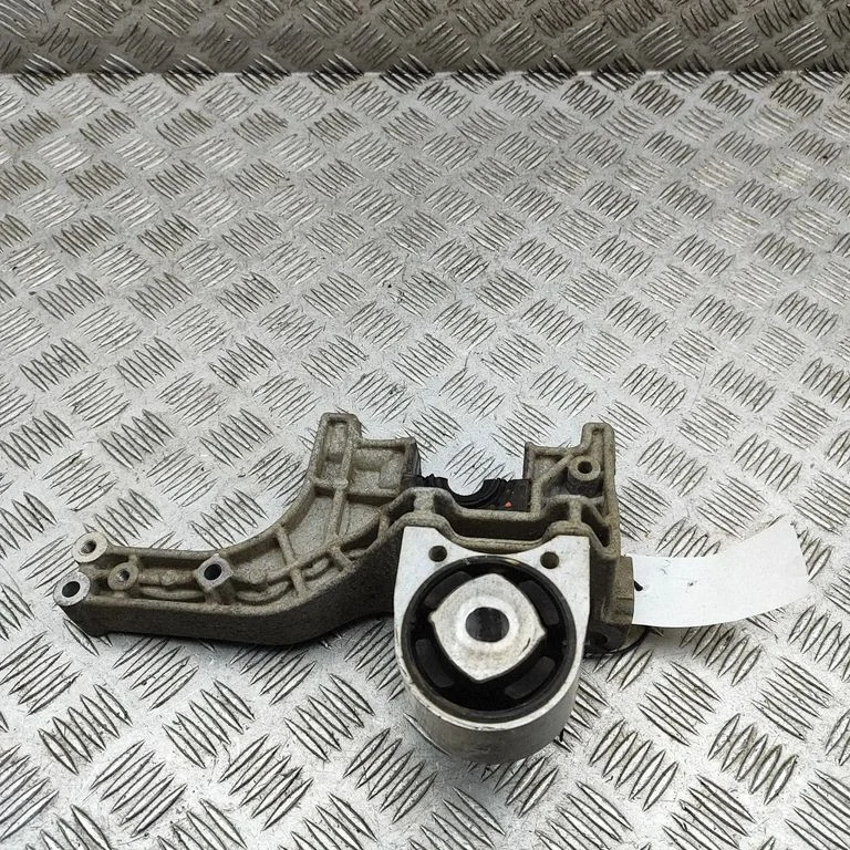 Stabilisaatori puksi klamber (esiosa) 9J1399111E