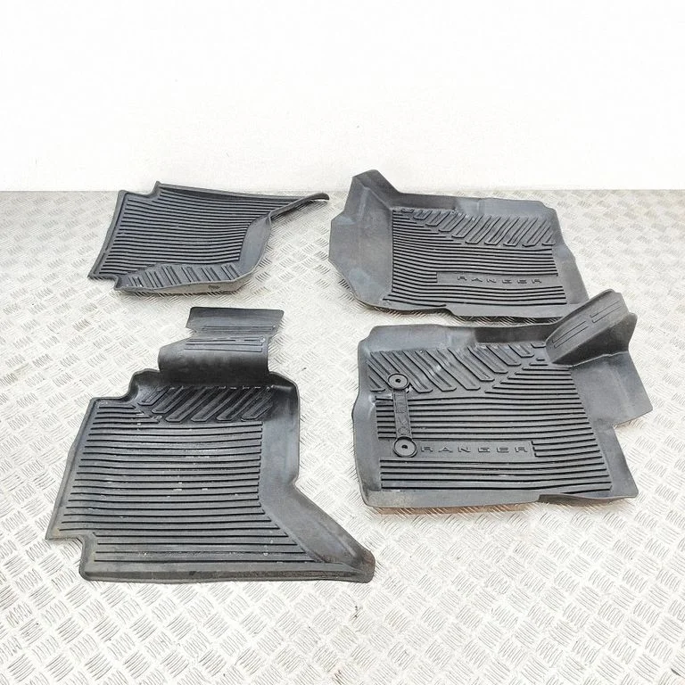 Paklājiņu komplekts N1WZ2613300AA