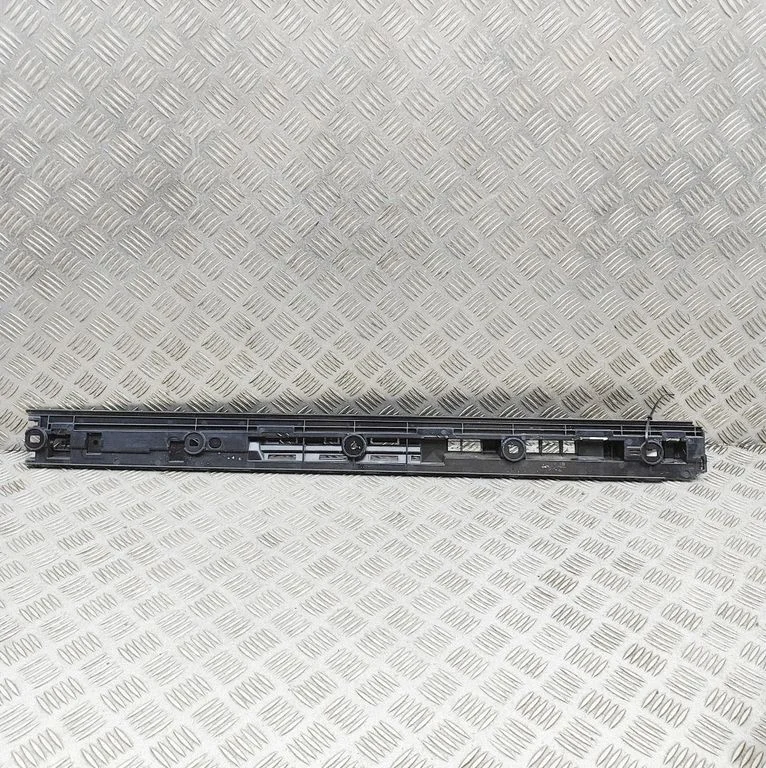 Część progu 95C853540D