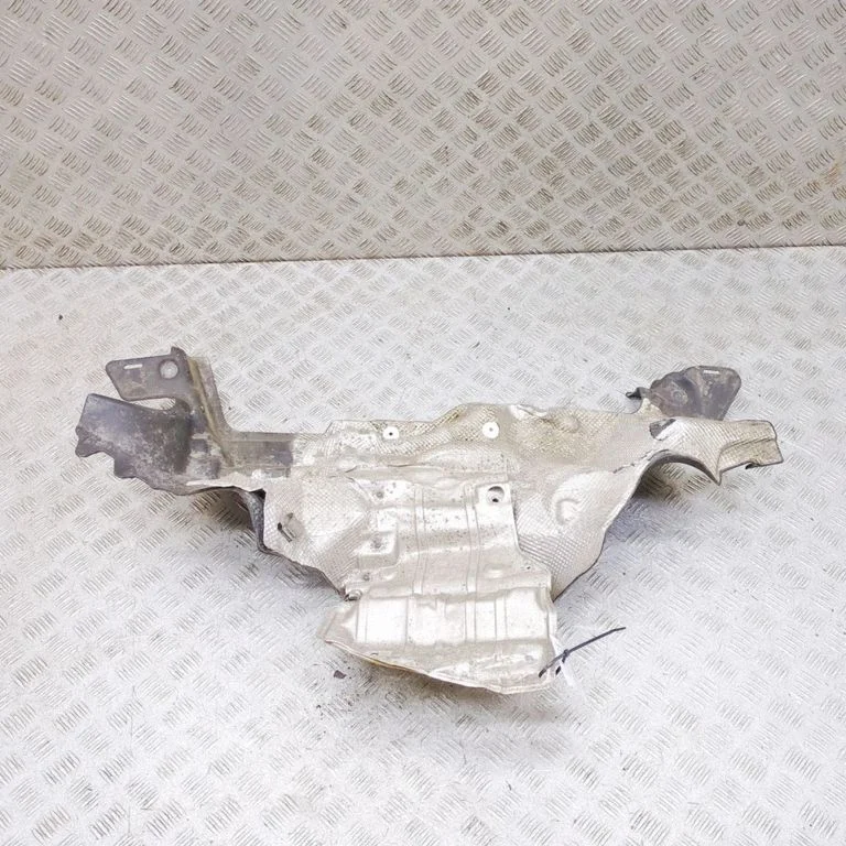 Heat shield in engine bay – Mercedes-Benz CLA-Class C117 X117 W117 (2013-2019)