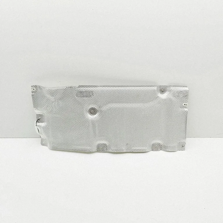 Heat shield in engine bay 7394800