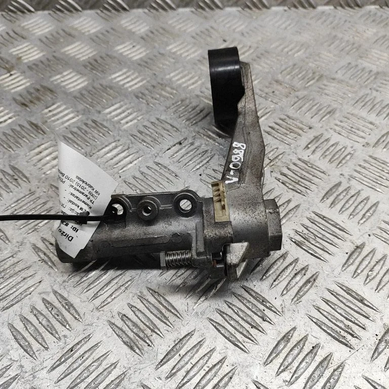 Napinacz paska alternatora 9800431380