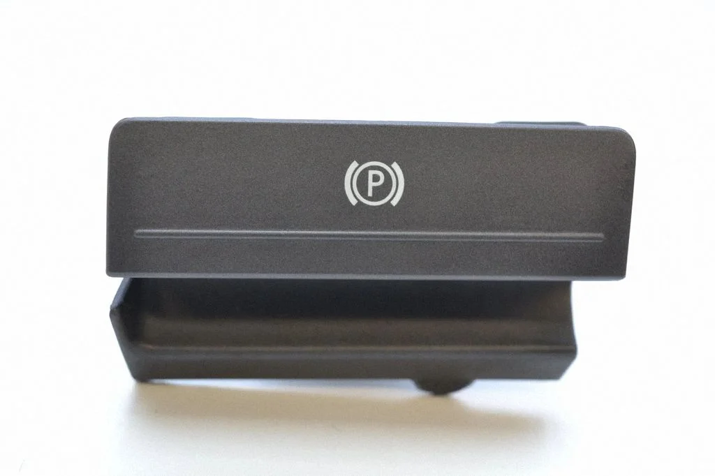 Hand brake release handle 3D2712305