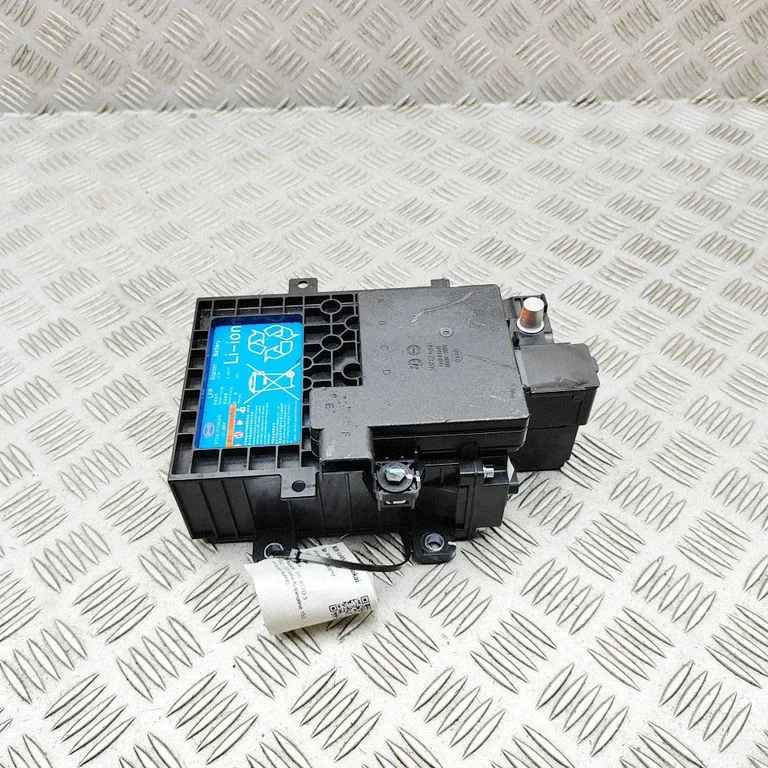 Hibrīda/elektromobiļa akumulators STEK3703030A
