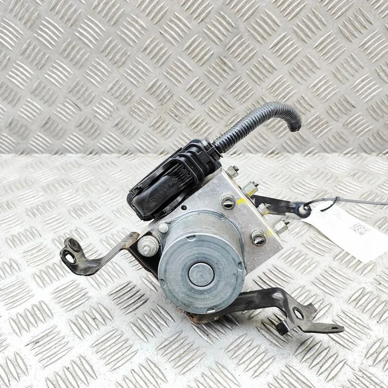 ABS block – Mazda MX-5 NC Miata (2006-2015)