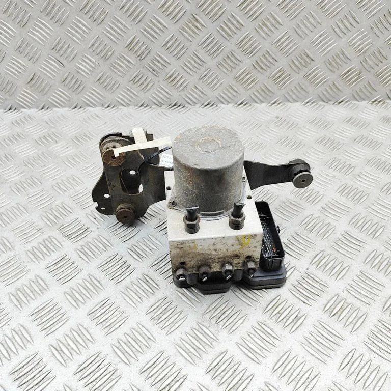 ABS block – Land Rover Discovery Sport (2014-)