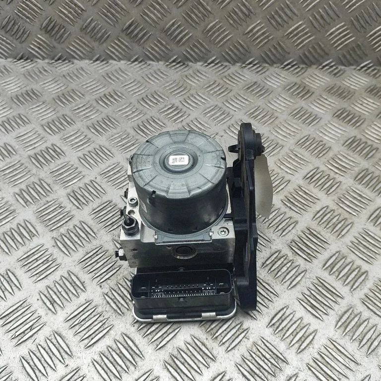 Pompa ABS 5Q0614235