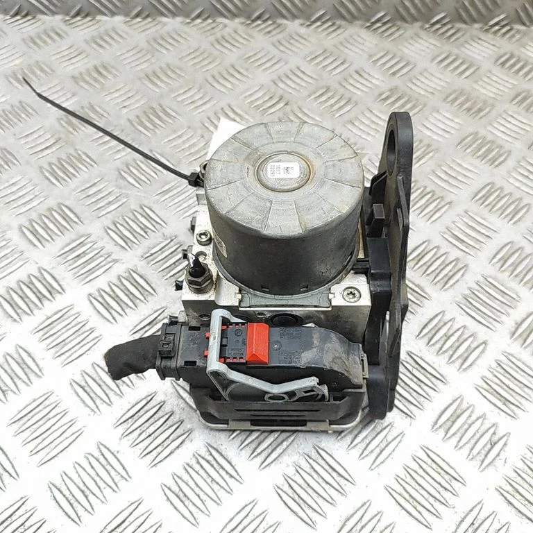 ABS block – Volkswagen T-Roc (2017-2025)