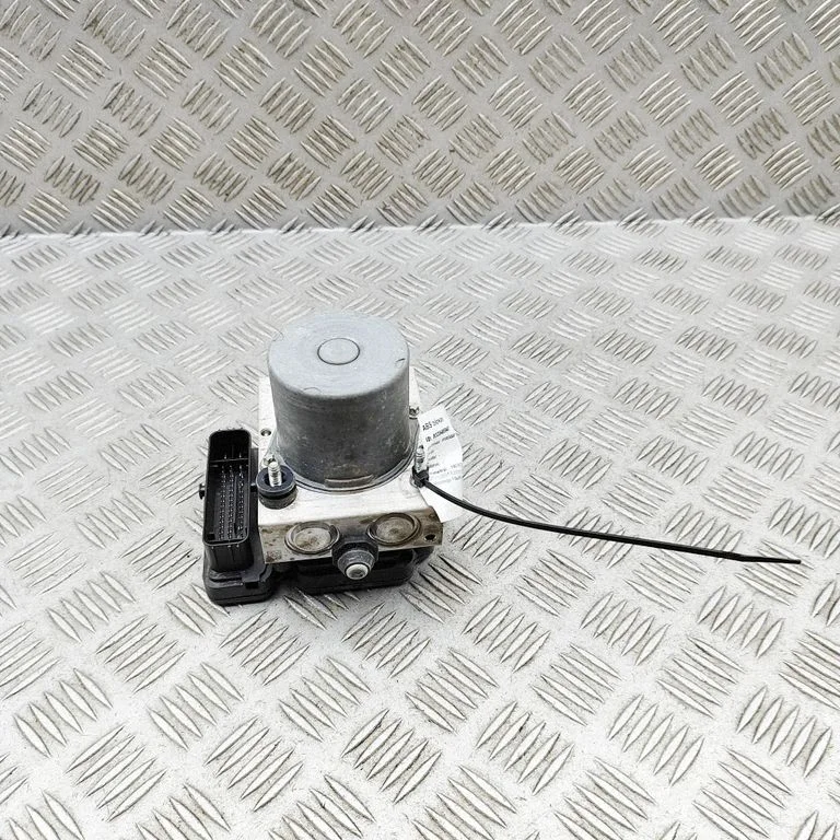ABS block – Mercedes-Benz EQA (2021-)