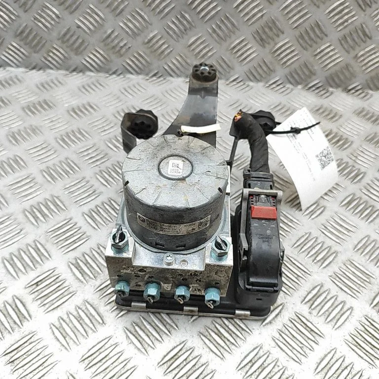ABS bloks 5A6DC68