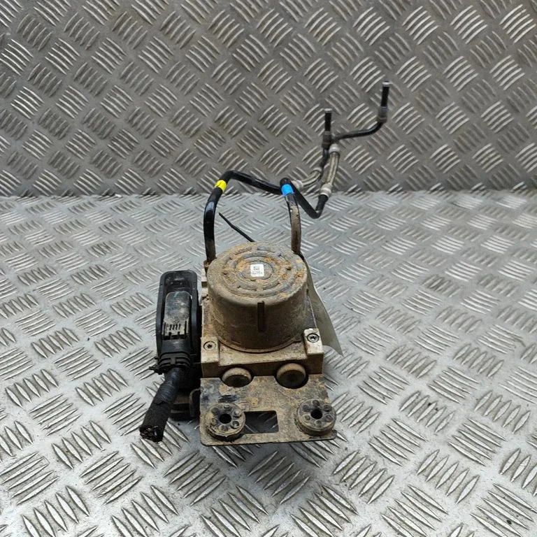 ABS block – Renault Trafic III (X82) (2014-)