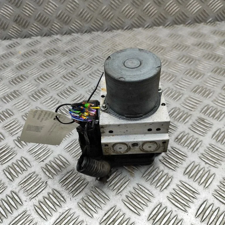 ABS block – Land Rover Discovery Sport (2014-)
