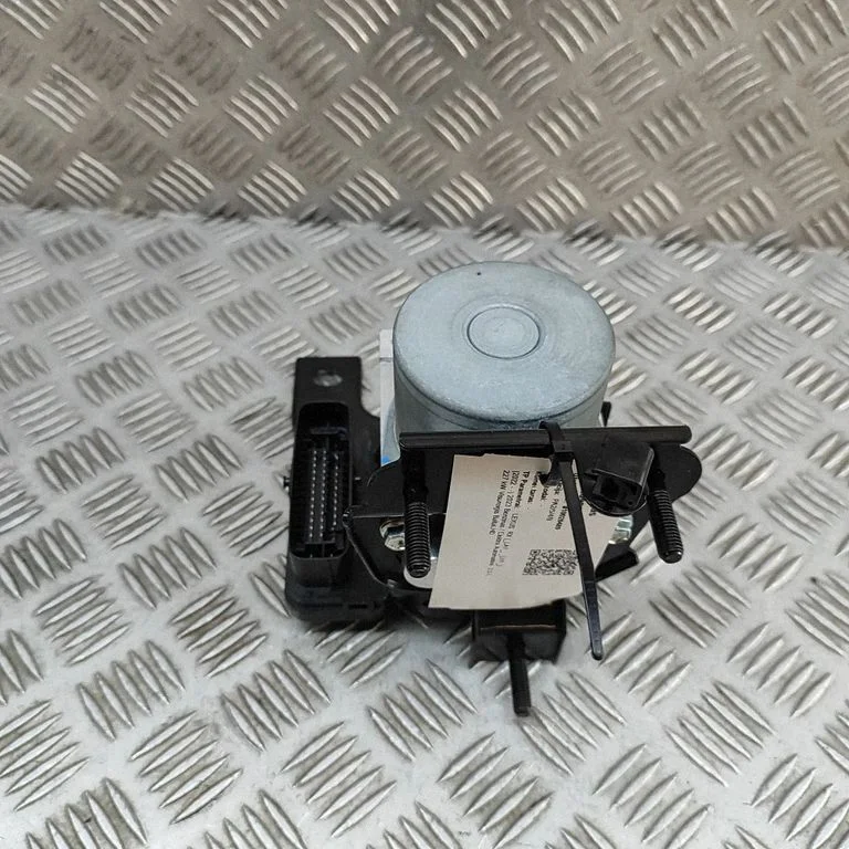 ABS block – Lexus RX 450H (2016-)