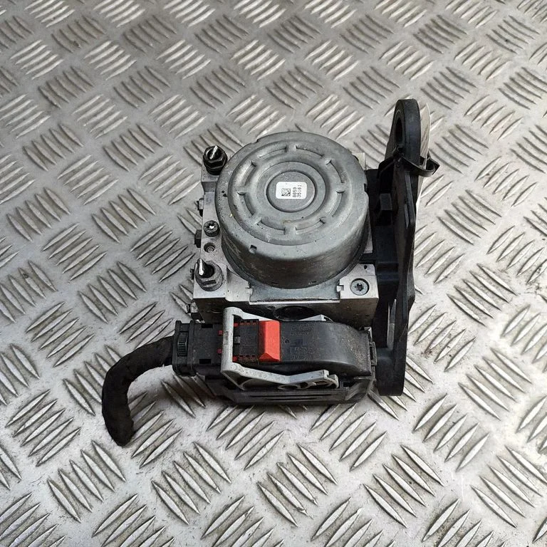ABS block – Skoda Superb B8 (3V) (2015-2024)