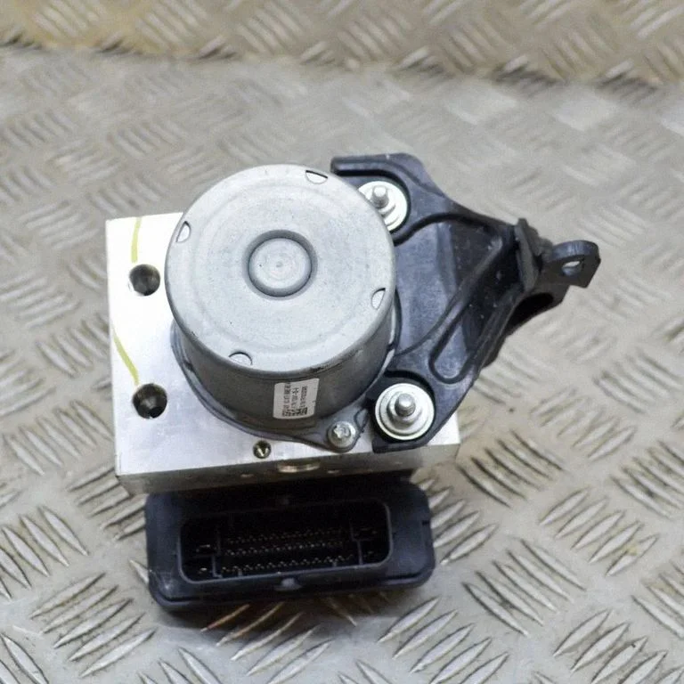 ABS block – Tesla Model S (2012-)