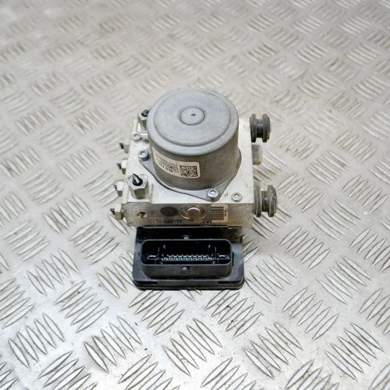ABS block – Opel Insignia A (2008-2017)