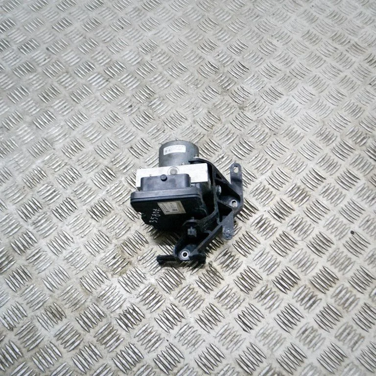 ABS-plokk 104474587B
