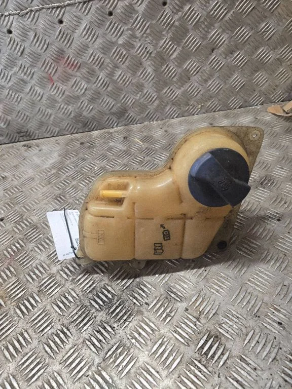 Coolant expansion tank/reservoir 8D0121403L