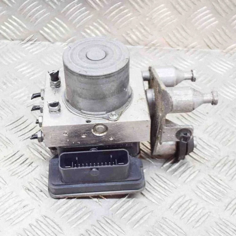 ABS block – Mercedes-Benz CLK-Class C207 A207 (2010-2017)