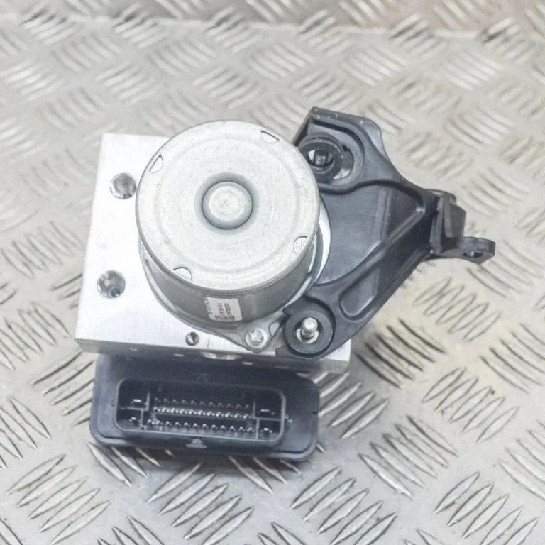 ABS block – Tesla Model Y (2020-)