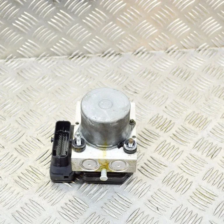 ABS block – Tesla Model S (2012-)