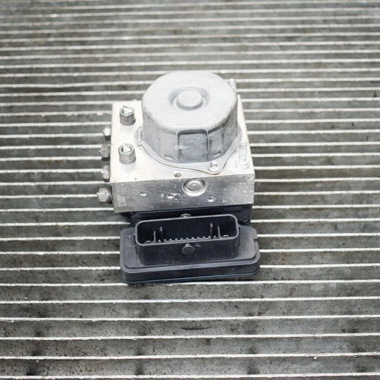 ABS-plokk – Dacia Sandero II (2012-2020)