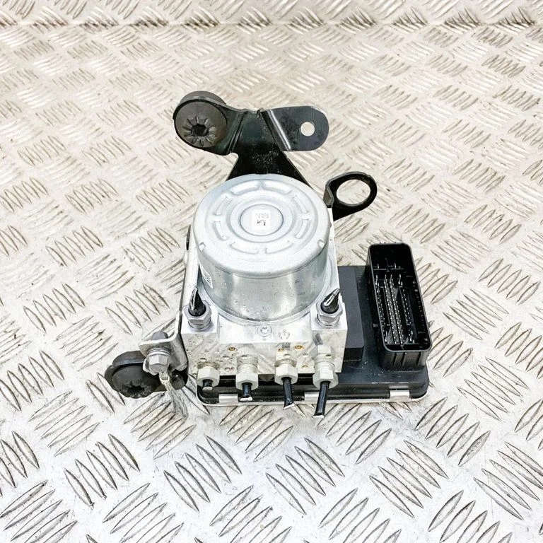 ABS block – Volvo S90, V90 (2016-)