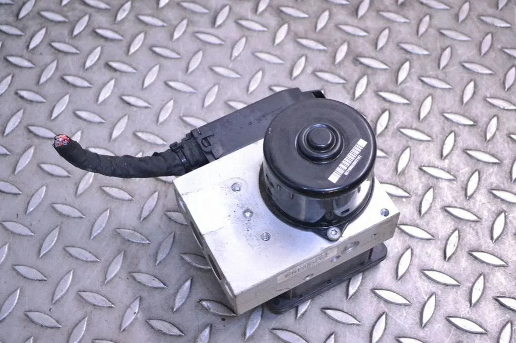 ABS block – Mercedes-Benz SLK-Class R171 (2005-2011)