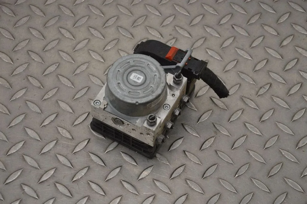 Pompa ABS 5WA614517BL