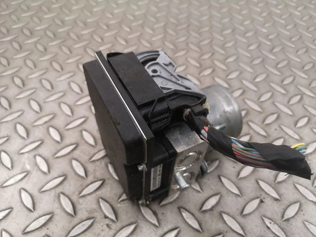 ABS bloks AX232C405AC