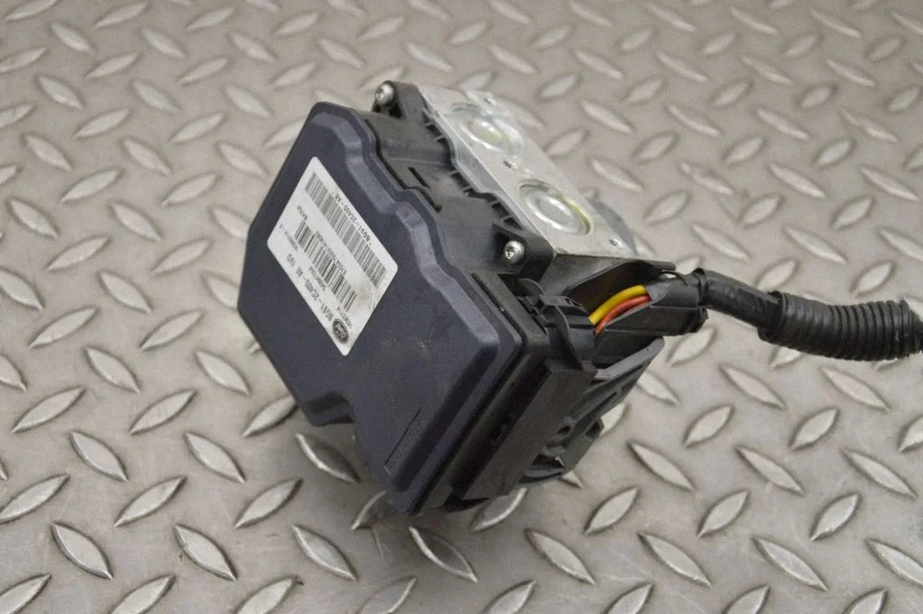 ABS bloks BG912C405AE
