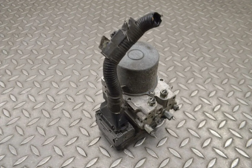 ABS block – Mazda 6 (2013-2016)