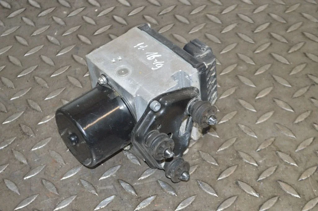 ABS-plokk – Volkswagen Passat CC (2008-2016)