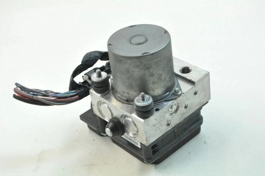 ABS bloks 9X232C405CC
