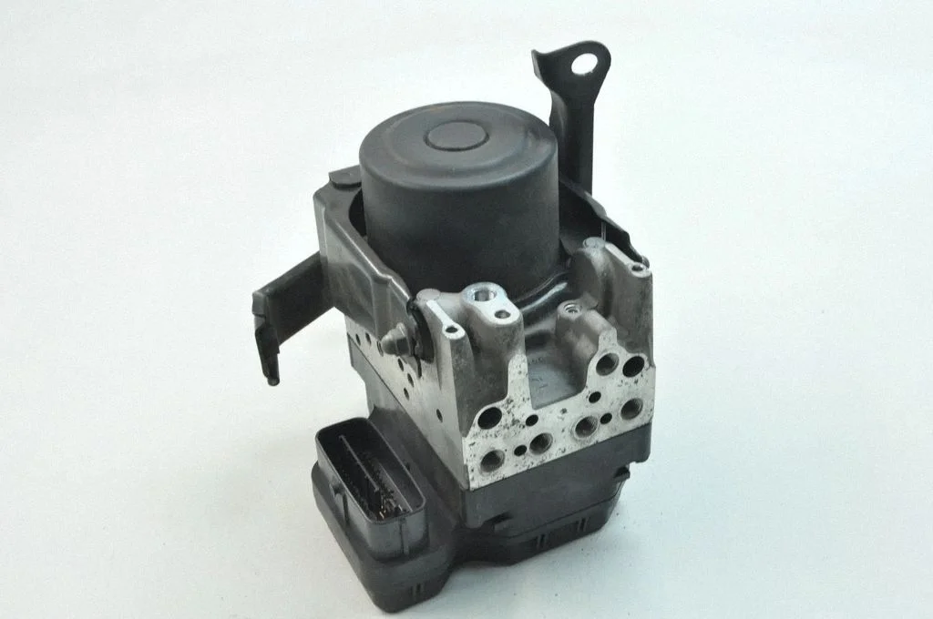 ABS block – Lexus GS 300 350 430 450H (2005-2012)